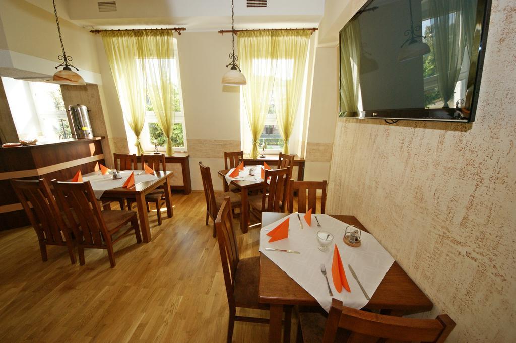 Hotel Zamkowy Słupsk Kültér fotó