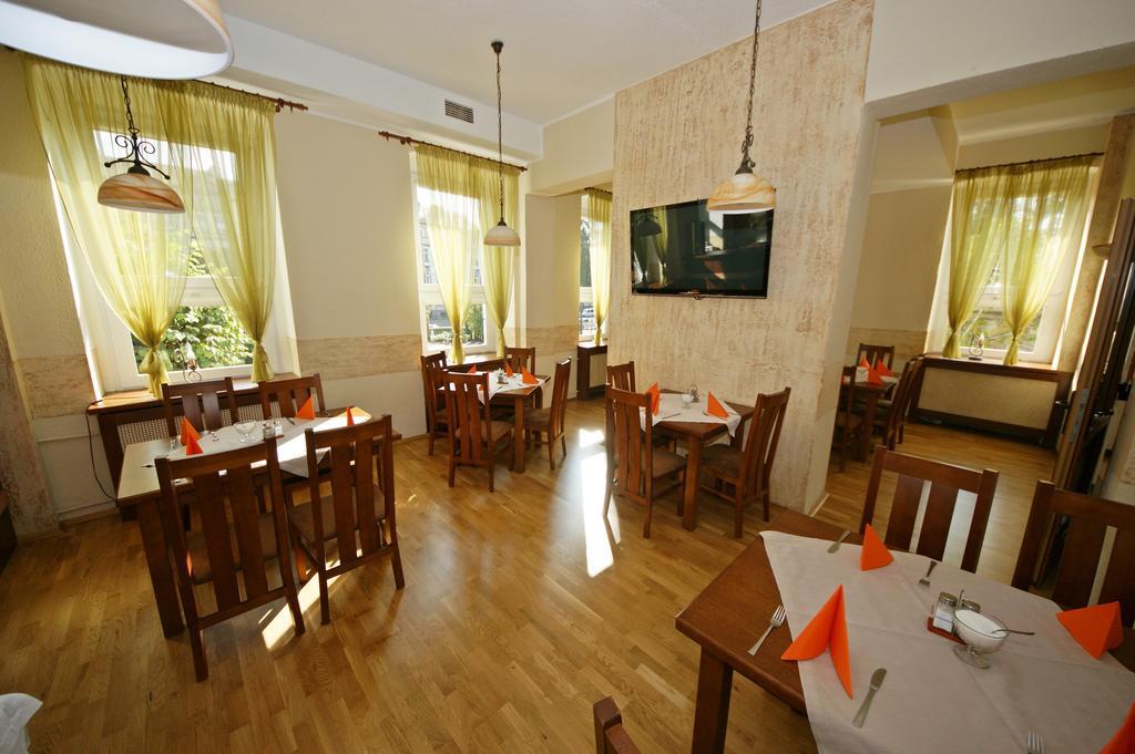 Hotel Zamkowy Słupsk Kültér fotó